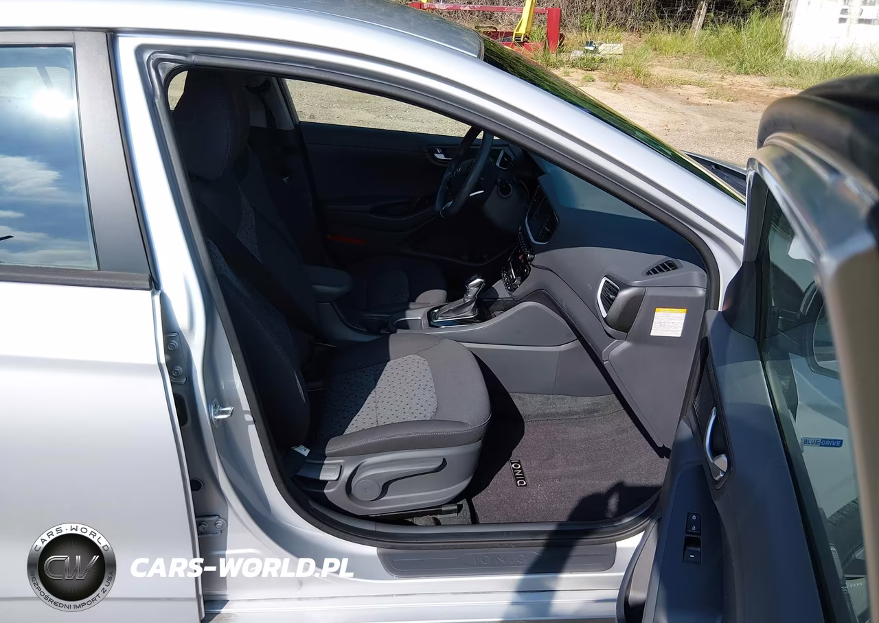 2019 Hyundai Ioniq Hybrid Blue VIN:KMHC65LC0KU158599 - 5