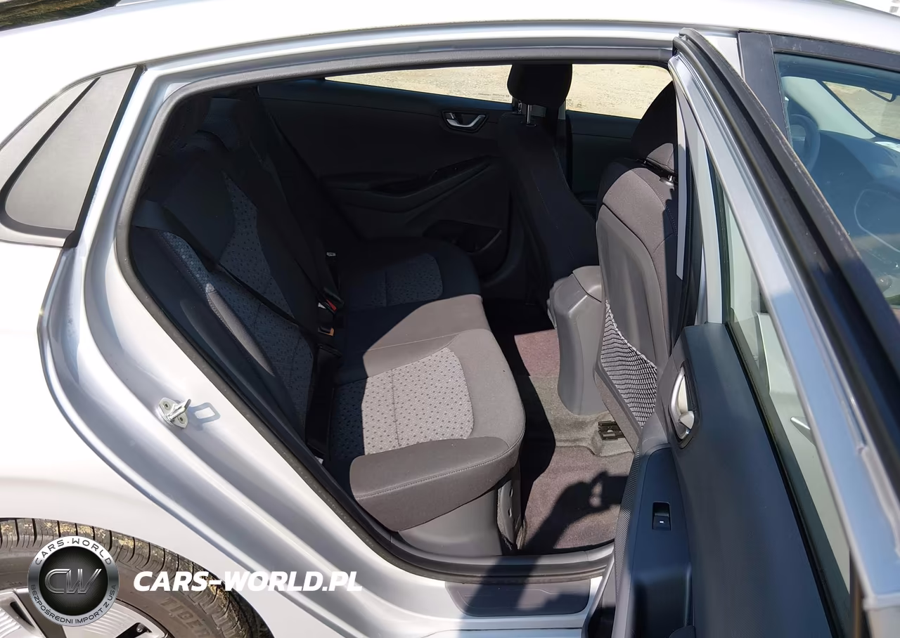 2019 Hyundai Ioniq Hybrid Blue VIN:KMHC65LC0KU158599 - 8