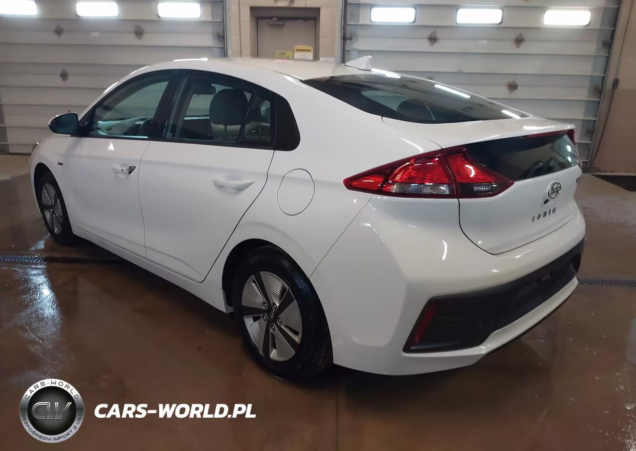 2020 Hyundai Ioniq Hybrid Blue VIN:KMHC65LC3LU233071 - 3