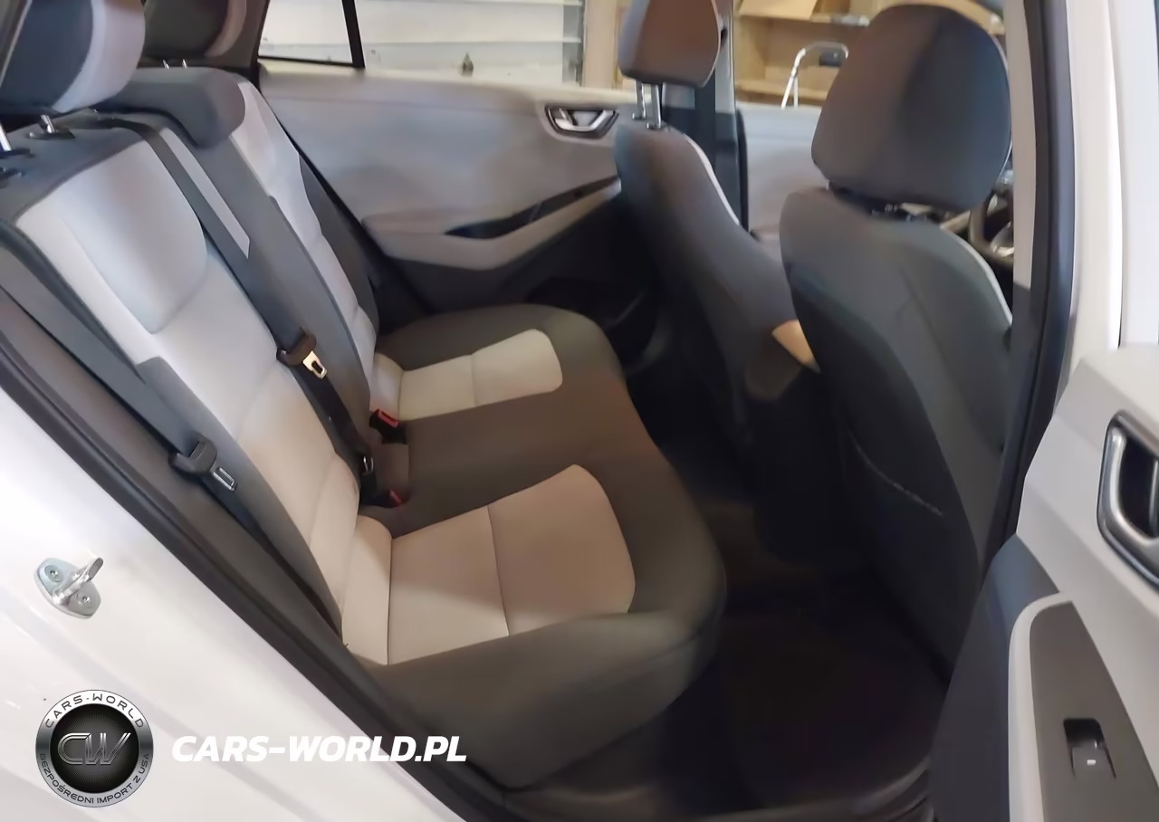 2020 Hyundai Ioniq Hybrid Blue VIN:KMHC65LC3LU233071 - 8