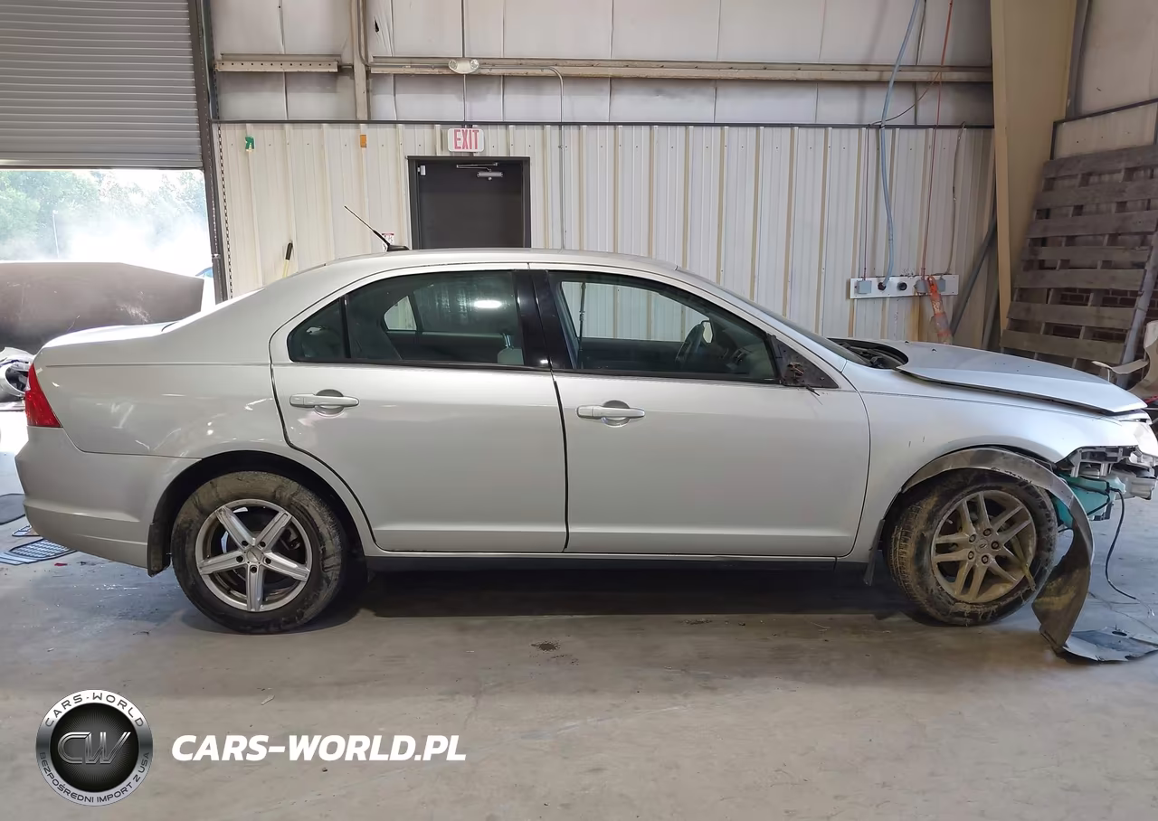 2011 Ford Fusion S VIN:3FAHP0GA7BR327954 - 13