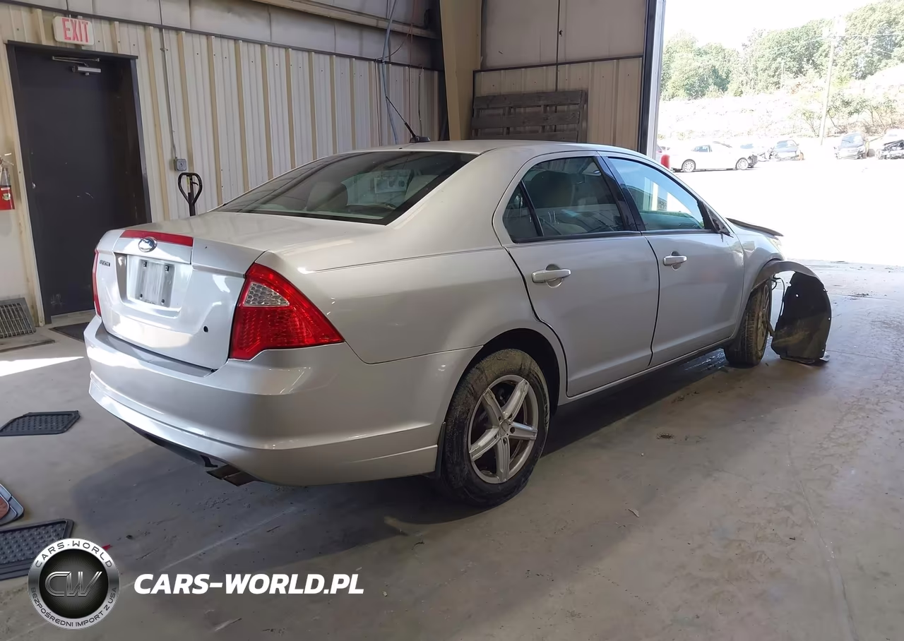 2011 Ford Fusion S VIN:3FAHP0GA7BR327954 - 4