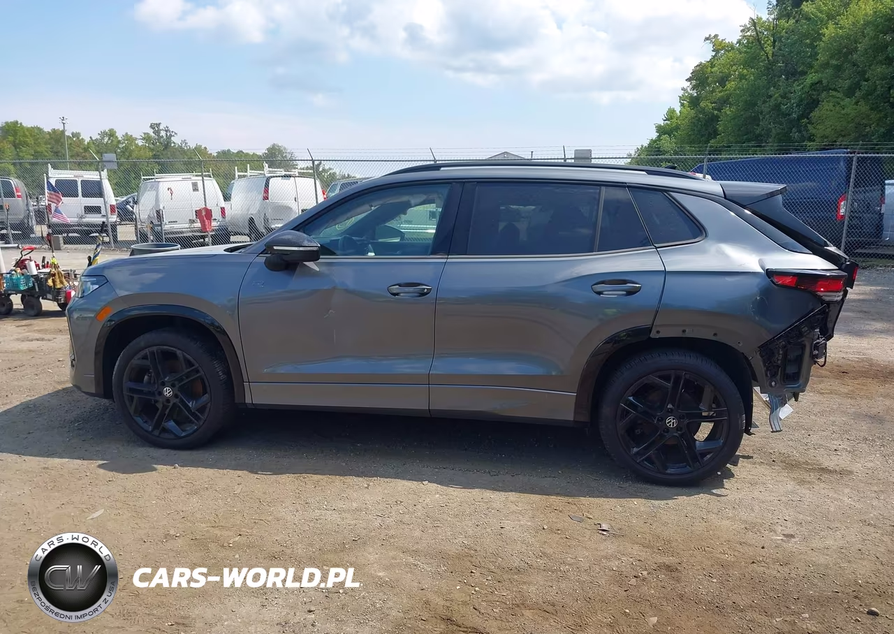 2025 Volkswagen Tiguan 2.0T Se R-Line Black VIN:3VVGR7RM8SM024714 - 14