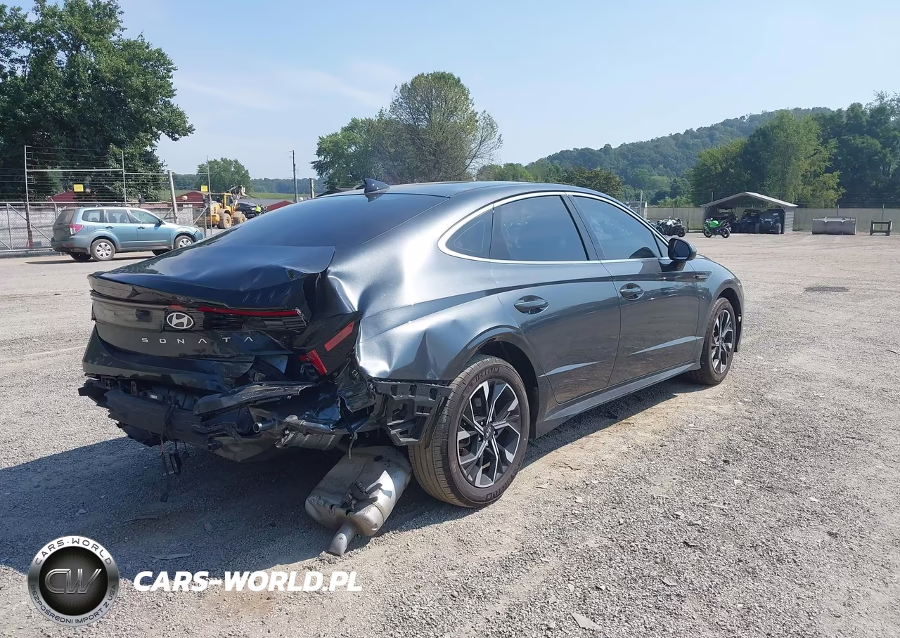 2025 Hyundai Sonata Sel VIN:KMHL64JA3SA437378 - 4