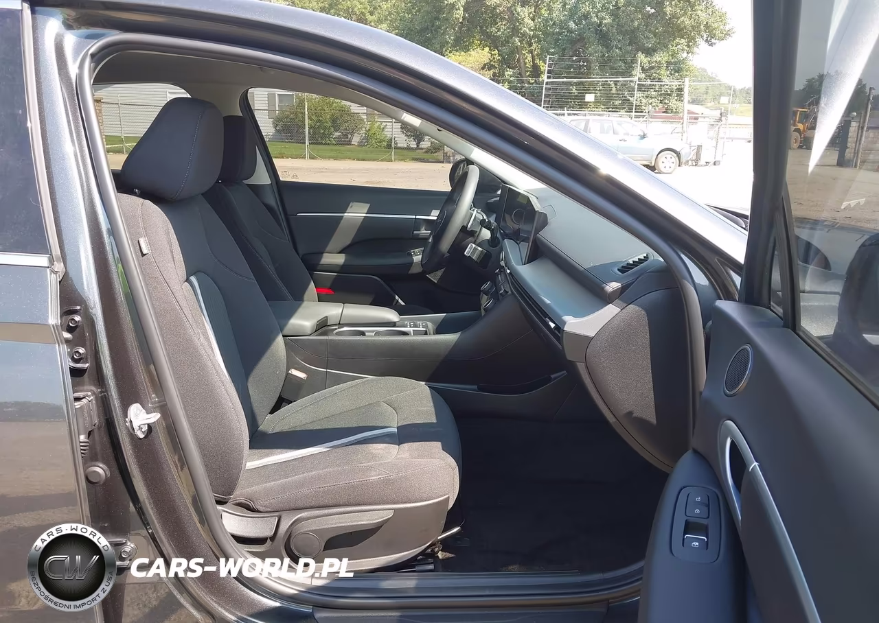 2025 Hyundai Sonata Sel VIN:KMHL64JA3SA437378 - 5