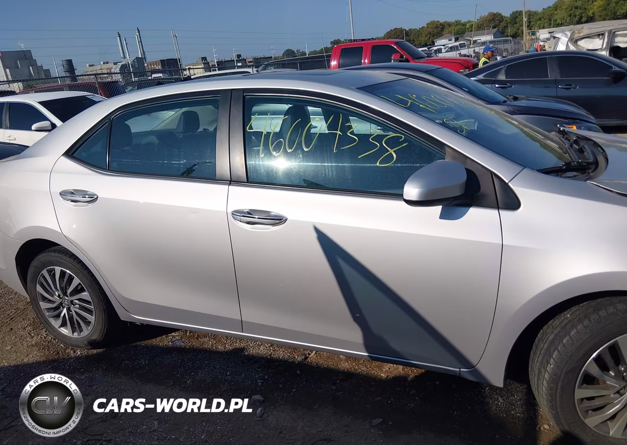 2018 Toyota Corolla Xle VIN:2T1BURHE5JC038400 - 13