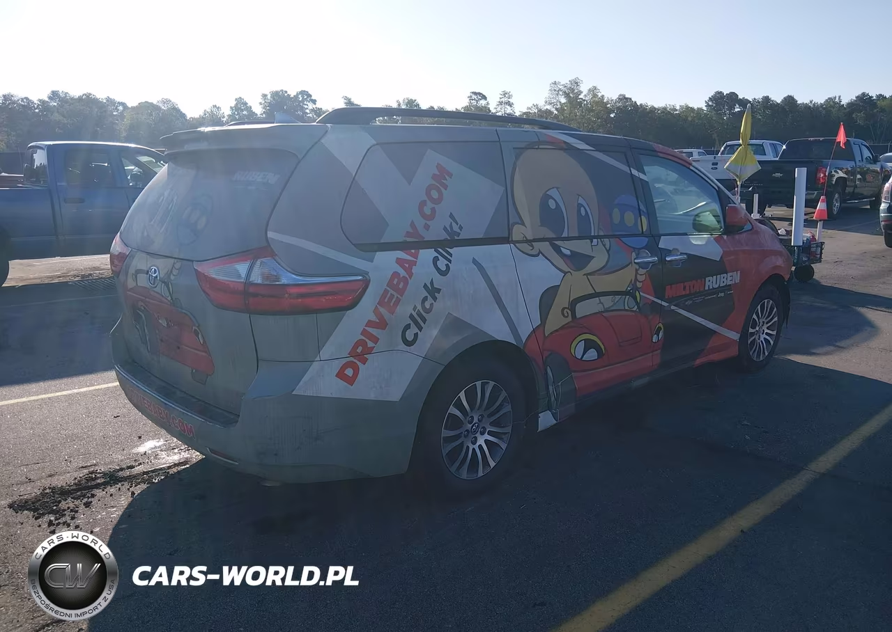 2019 Toyota Sienna Xle 8 Passenger VIN:5TDYZ3DC5KS987726 - 4