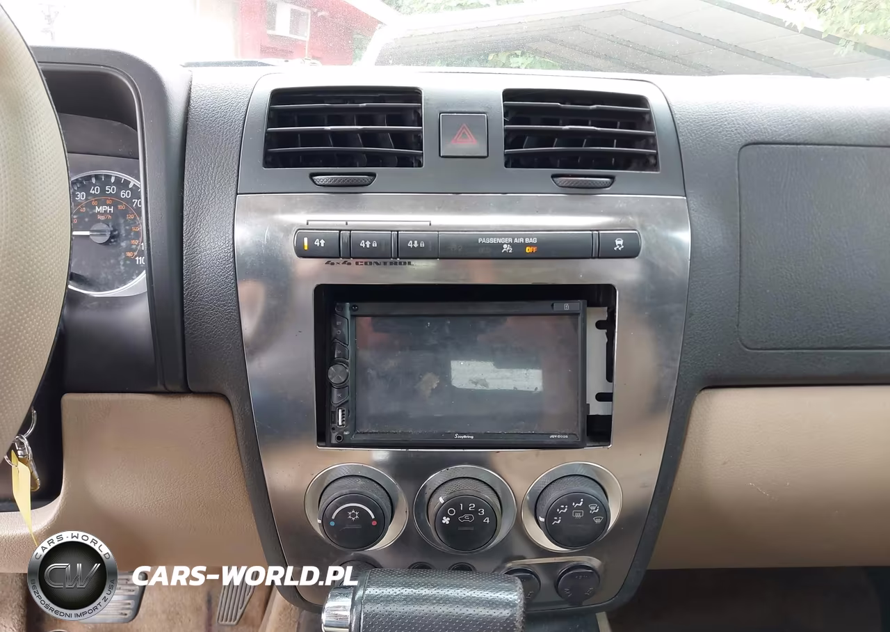 HUMMER H3 SUV VIN:5GTDN13E078152249 - 20