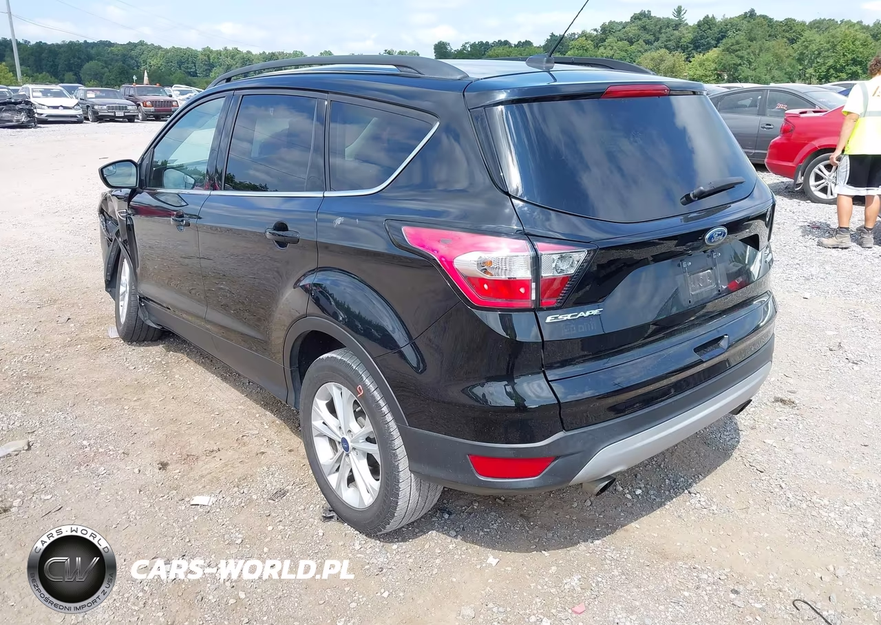 2018 Ford Escape Se VIN:1FMCU0GD0JUD34450 - 3