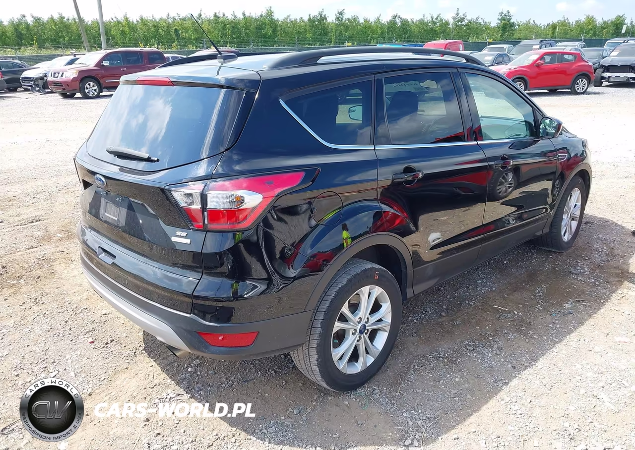 2018 Ford Escape Se VIN:1FMCU0GD0JUD34450 - 4