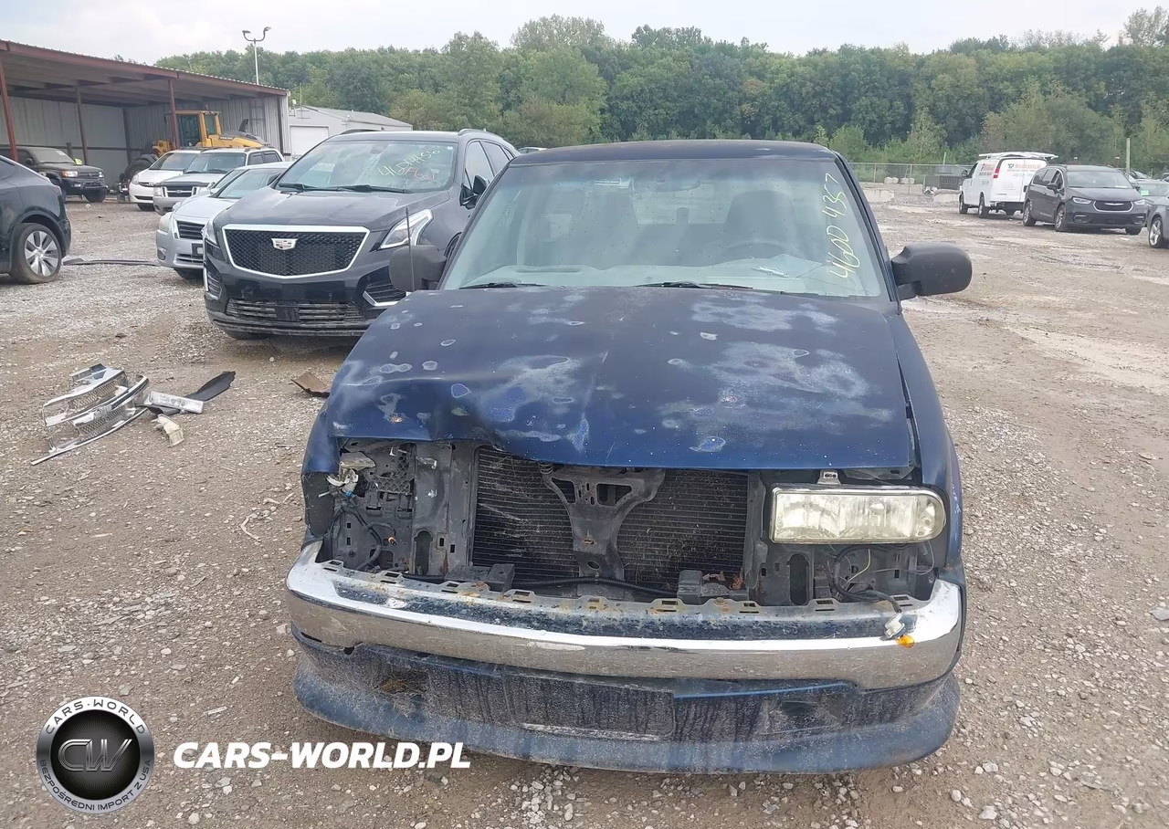 2003 Chevrolet S-10 Ls VIN:1GCCS14XX38187886 - 13