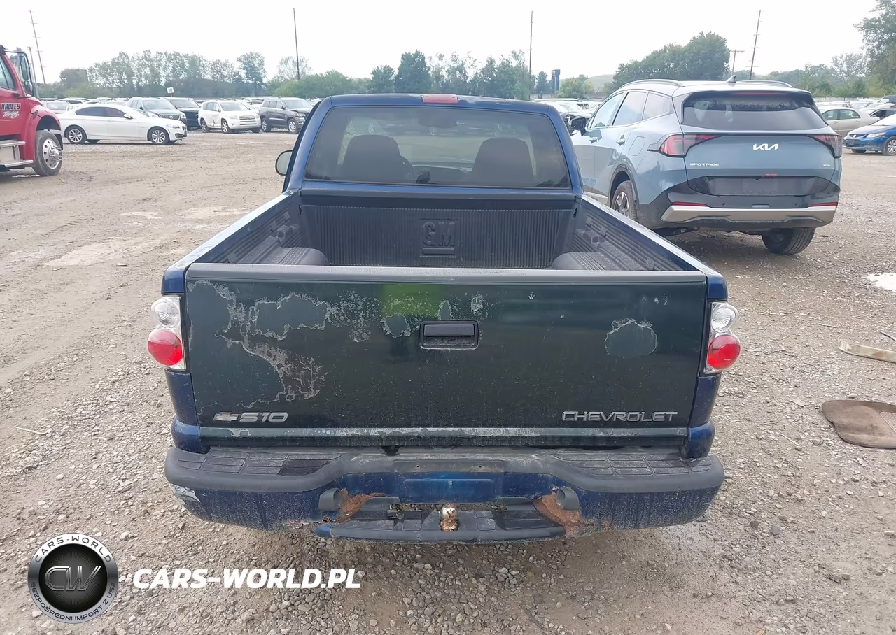 2003 Chevrolet S-10 Ls VIN:1GCCS14XX38187886 - 17