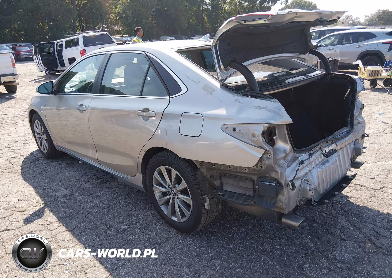 2016 Toyota Camry Xle V6 VIN:4T1BK1FK2GU569769 - 3