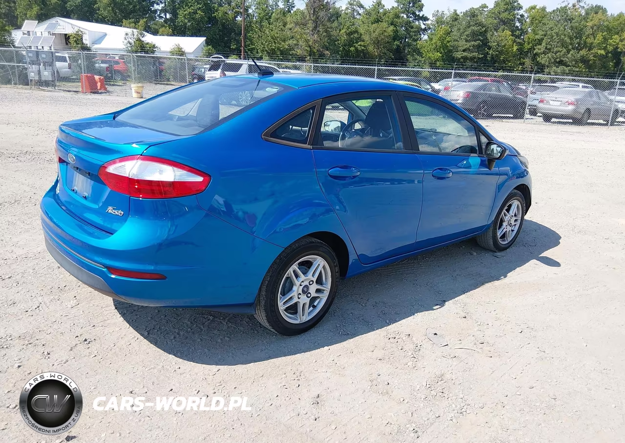 2017 Ford Fiesta Se VIN:3FADP4BJ4HM155921 - 4