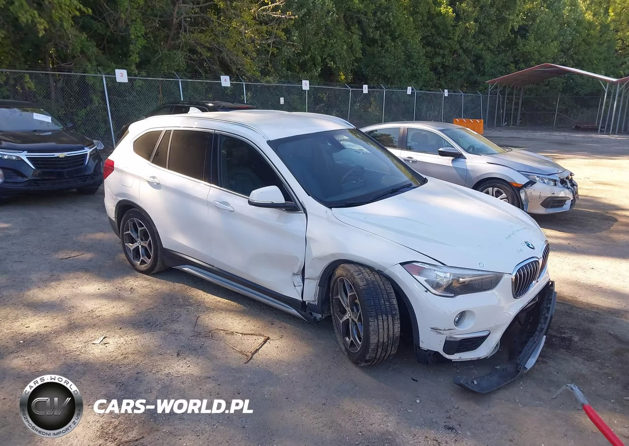 2018 BMW X1 xDrive28I VIN:WBXHT3C31J5L27077 - 1