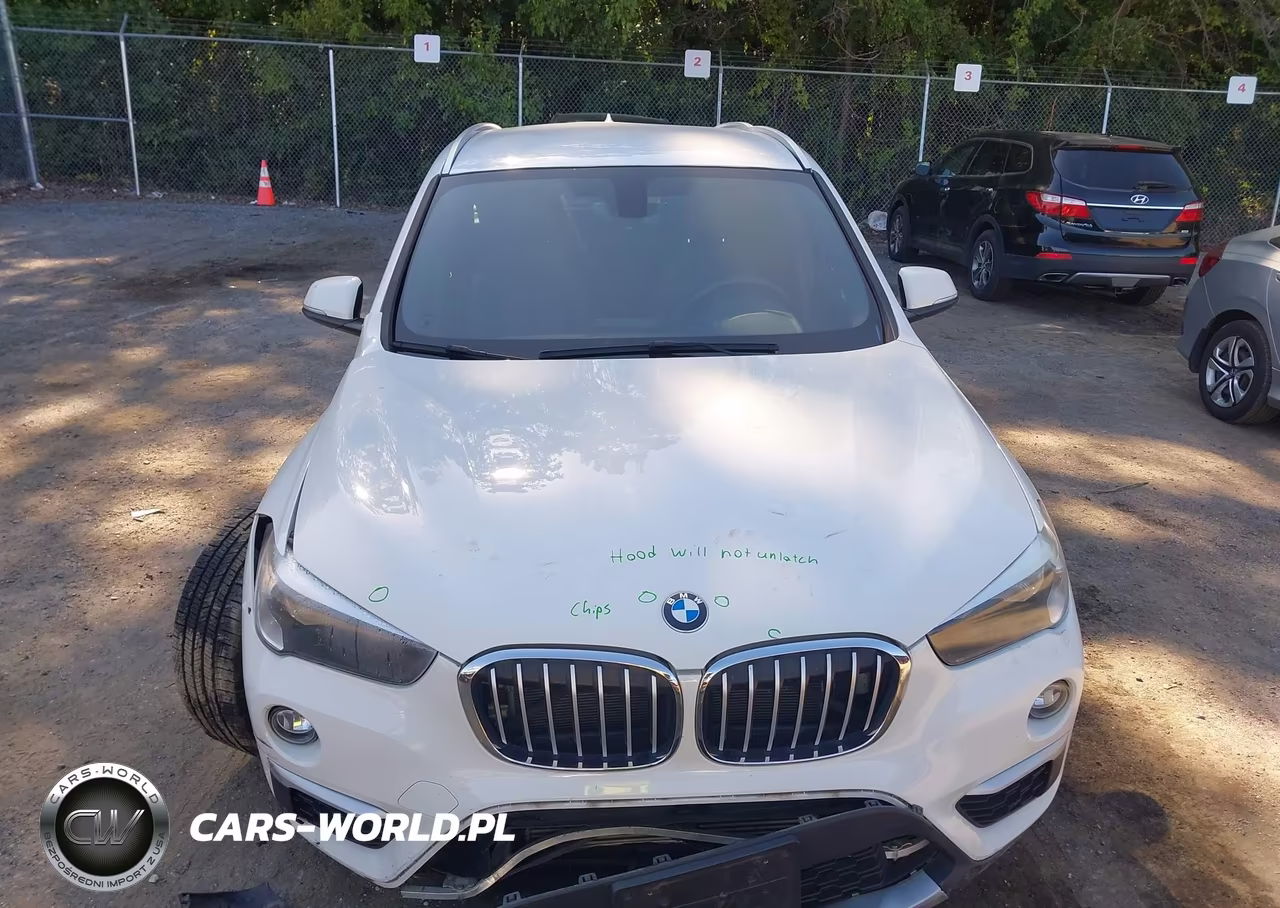 2018 BMW X1 xDrive28I VIN:WBXHT3C31J5L27077 - 12