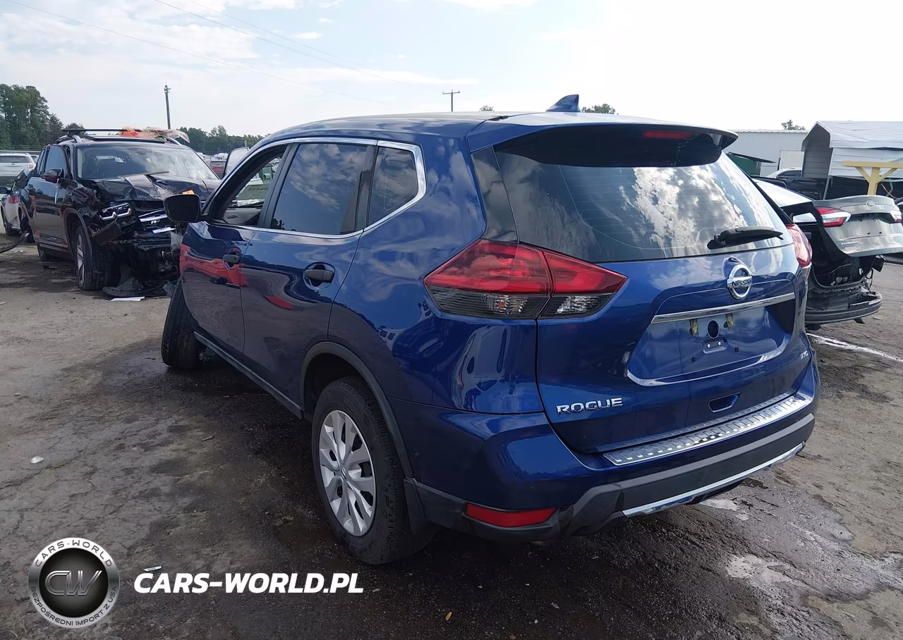 2019 Nissan Rogue S VIN:5N1AT2MV7KC836110 - 3