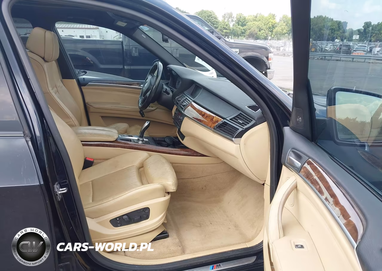 2012 BMW X5 xDrive50I VIN:5UXZV8C53CL424062 - 5