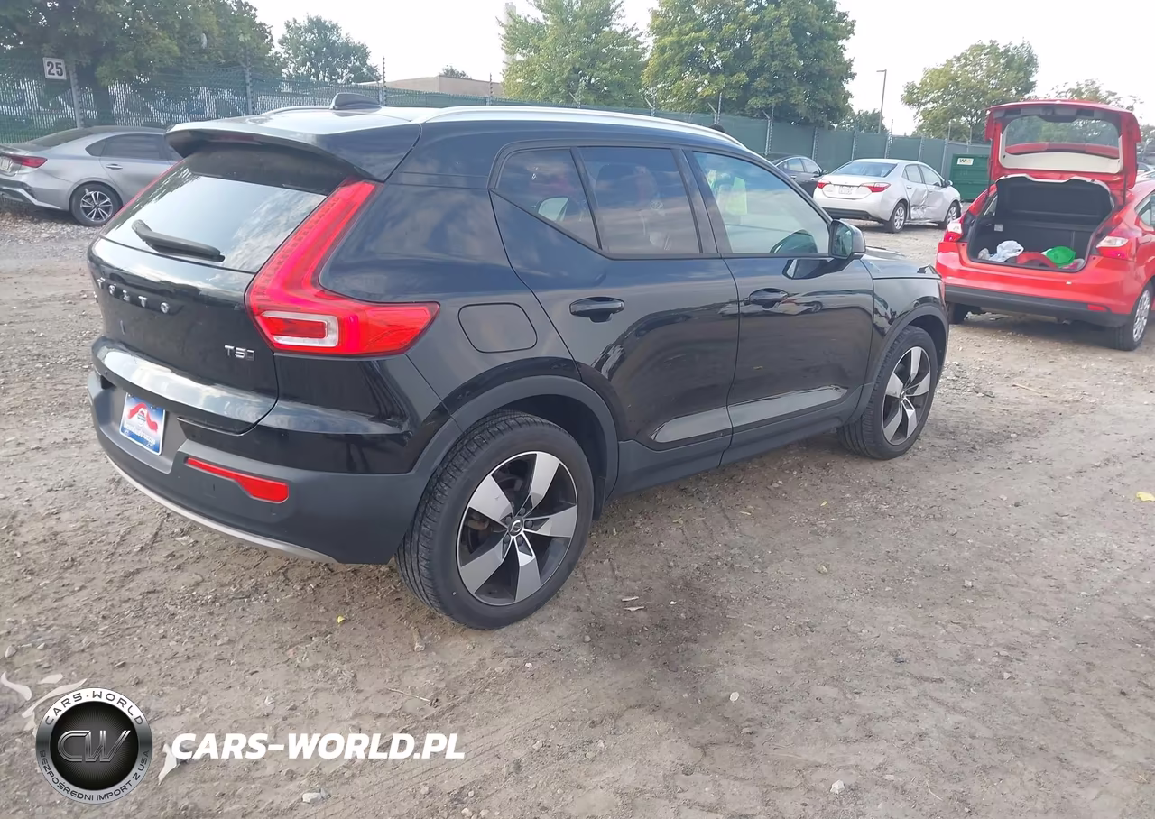2020 Volvo Xc40 T5 Momentum VIN:YV4162UKXL2332723 - 4
