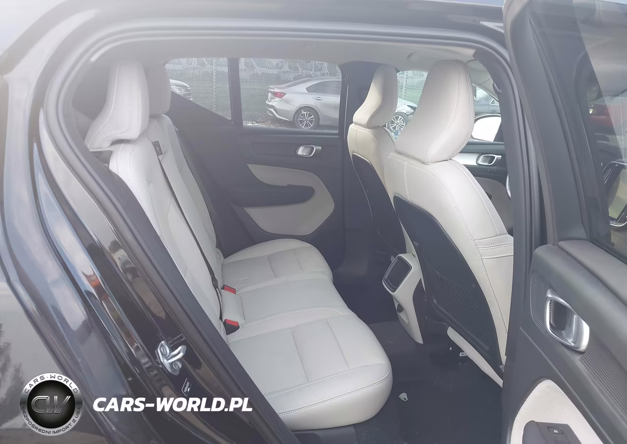 2020 Volvo Xc40 T5 Momentum VIN:YV4162UKXL2332723 - 8