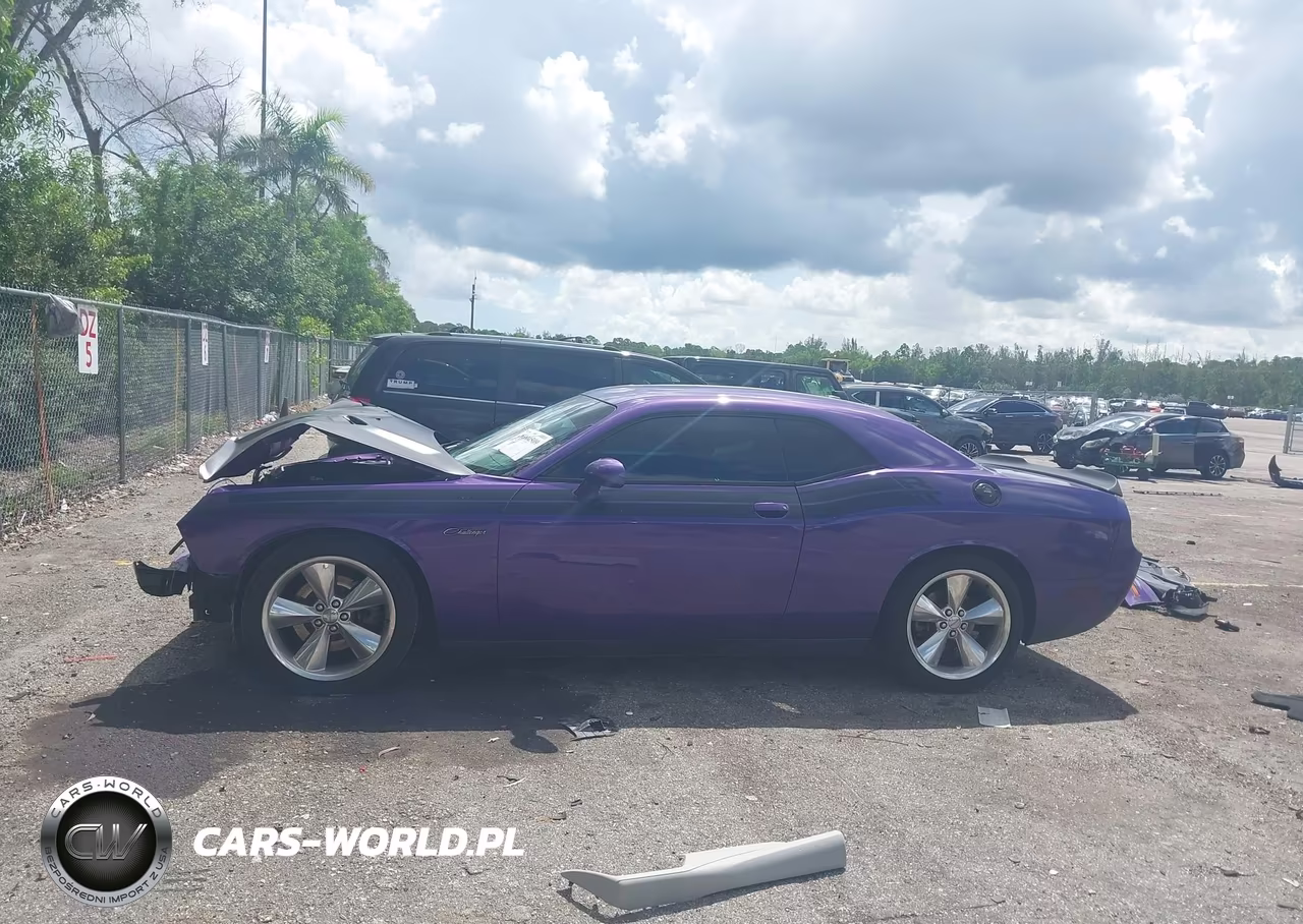 2013 Dodge Challenger R-T Classic VIN:2C3CDYBT2DH671683 - 15
