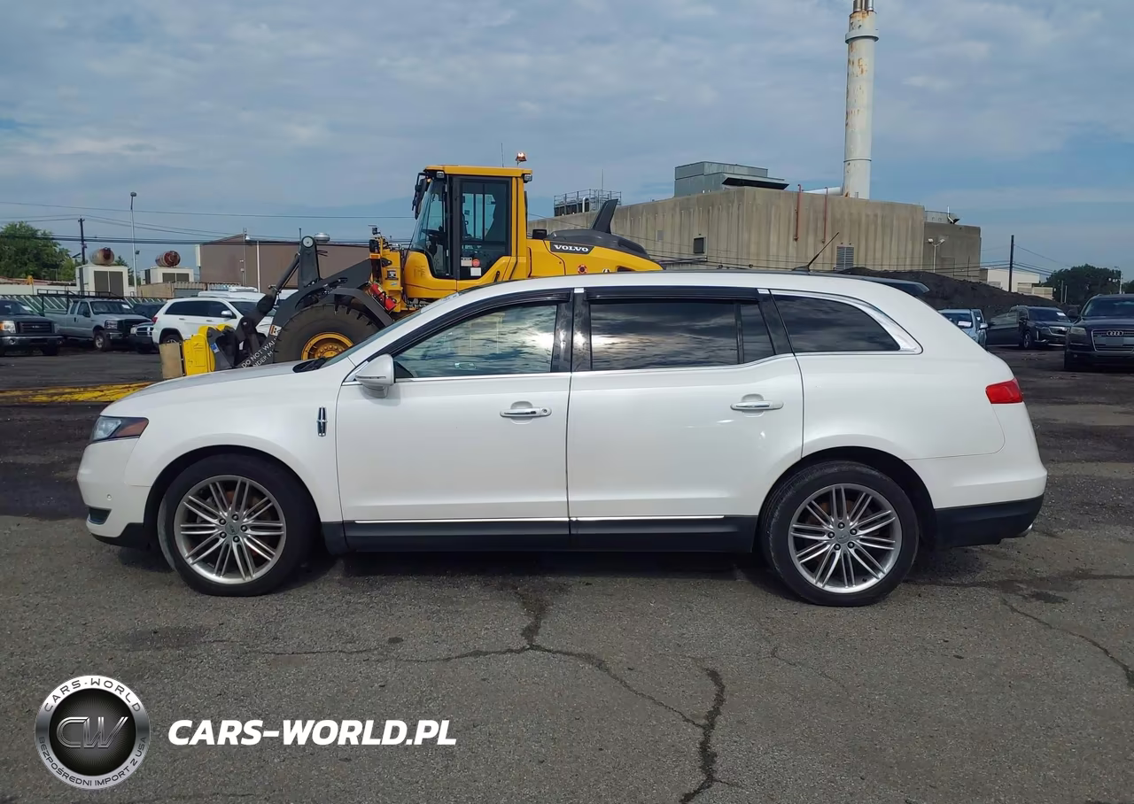 2018 Lincoln Mkt Reserve VIN:2LMHJ5AT3JBL01254 - 14