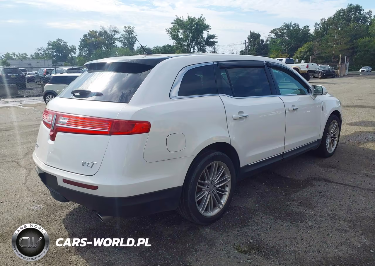2018 Lincoln Mkt Reserve VIN:2LMHJ5AT3JBL01254 - 4
