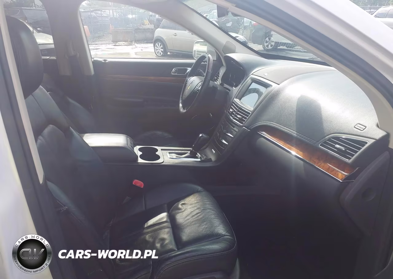2018 Lincoln Mkt Reserve VIN:2LMHJ5AT3JBL01254 - 5