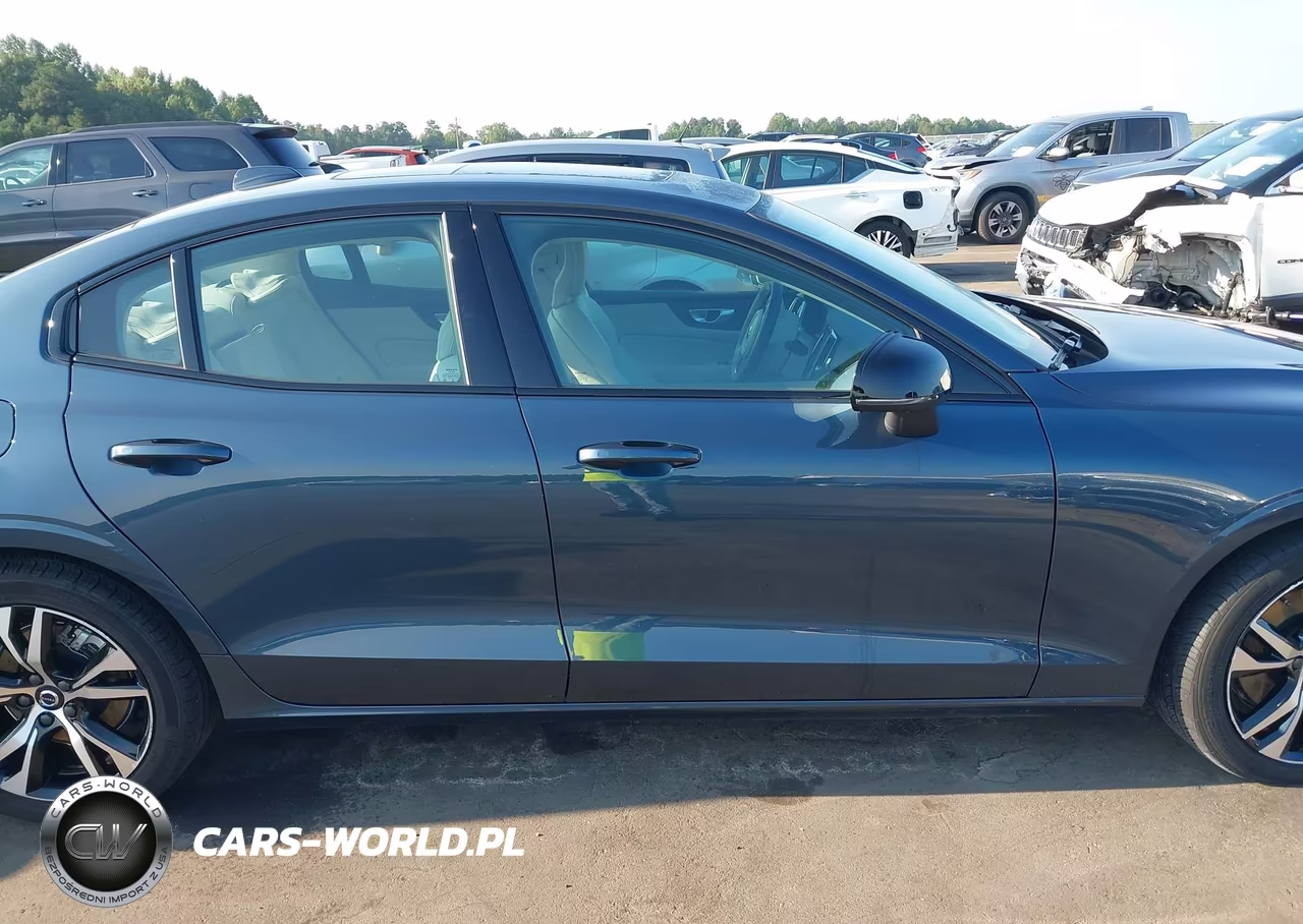 2024 Volvo S60 B5 Plus Dark Theme VIN:7JRL12TL1RG313074 - 13
