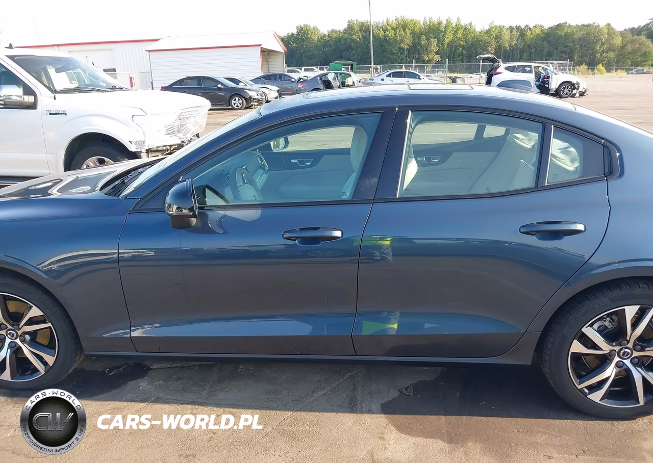 2024 Volvo S60 B5 Plus Dark Theme VIN:7JRL12TL1RG313074 - 14