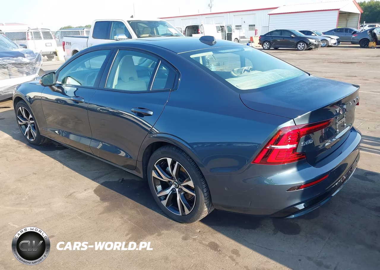 2024 Volvo S60 B5 Plus Dark Theme VIN:7JRL12TL1RG313074 - 3