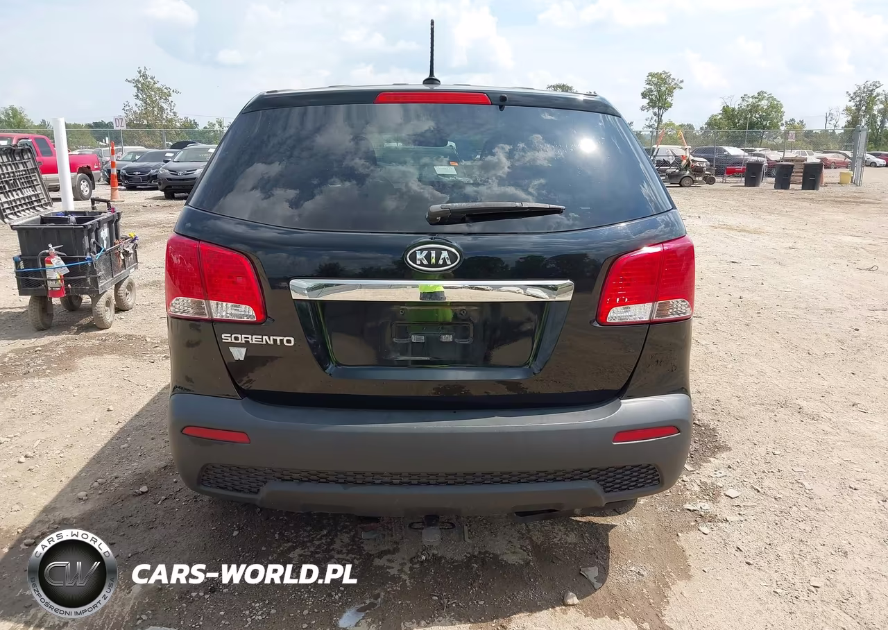 2013 Kia Sorento Lx VIN:5XYKTCA65DG410202 - 16