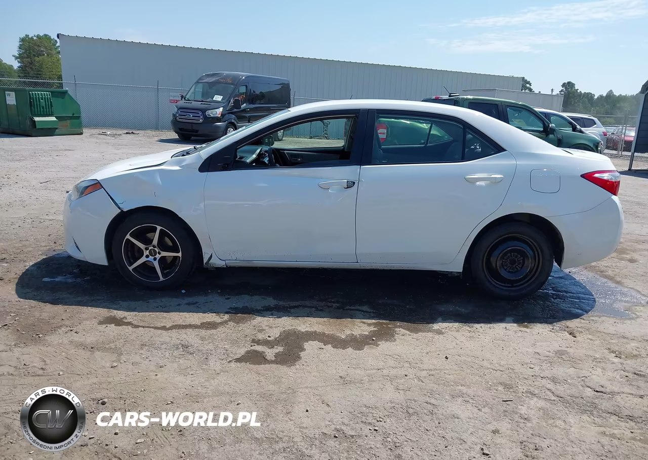 2016 Toyota Corolla Le VIN:5YFBURHE6GP489635 - 14