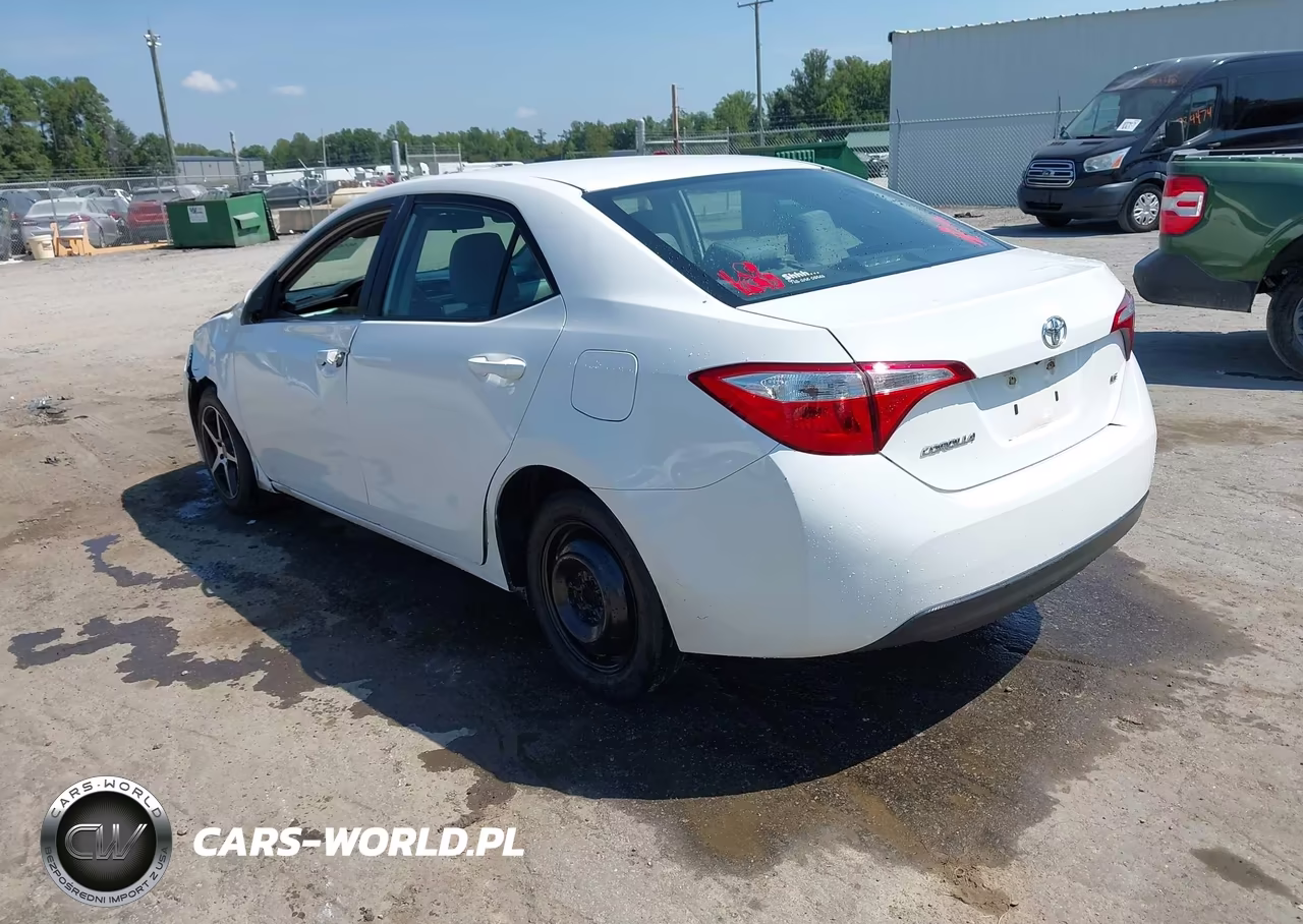 2016 Toyota Corolla Le VIN:5YFBURHE6GP489635 - 3