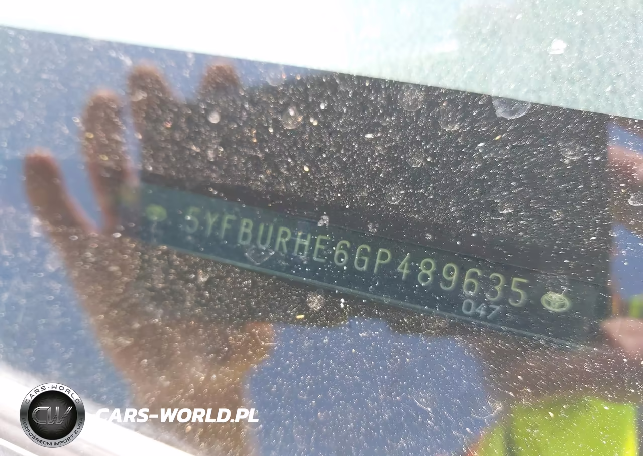 2016 Toyota Corolla Le VIN:5YFBURHE6GP489635 - 9