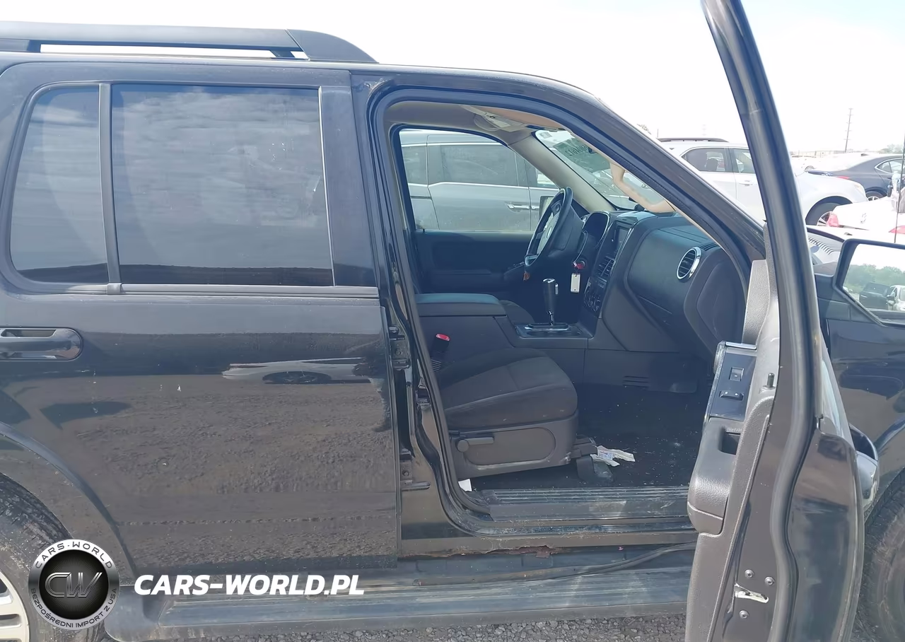 2010 Ford Explorer Xlt VIN:1FMEU7DE1AUA12155 - 5