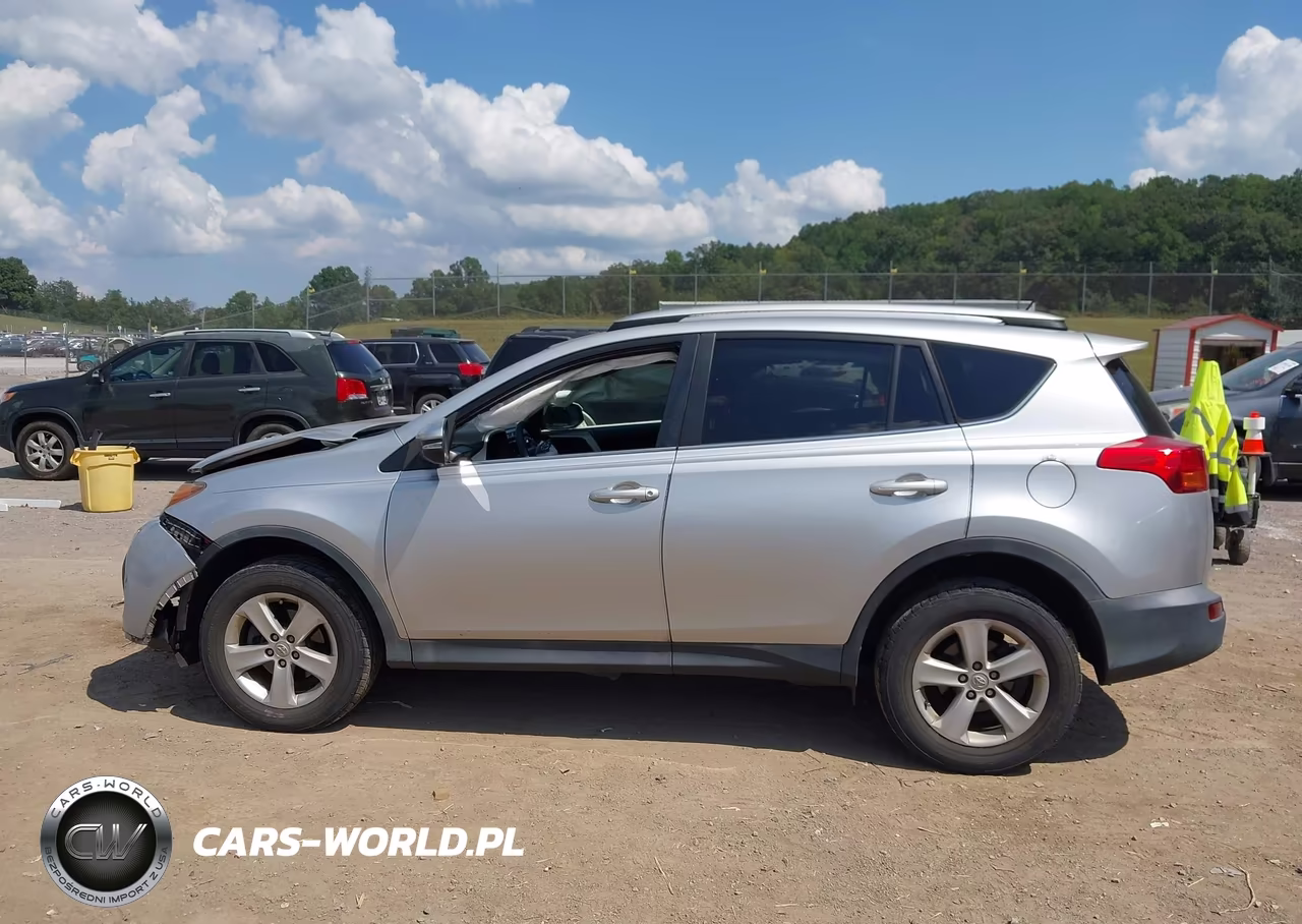 2013 Toyota Rav4 Xle VIN:2T3WFREV1DW041868 - 14