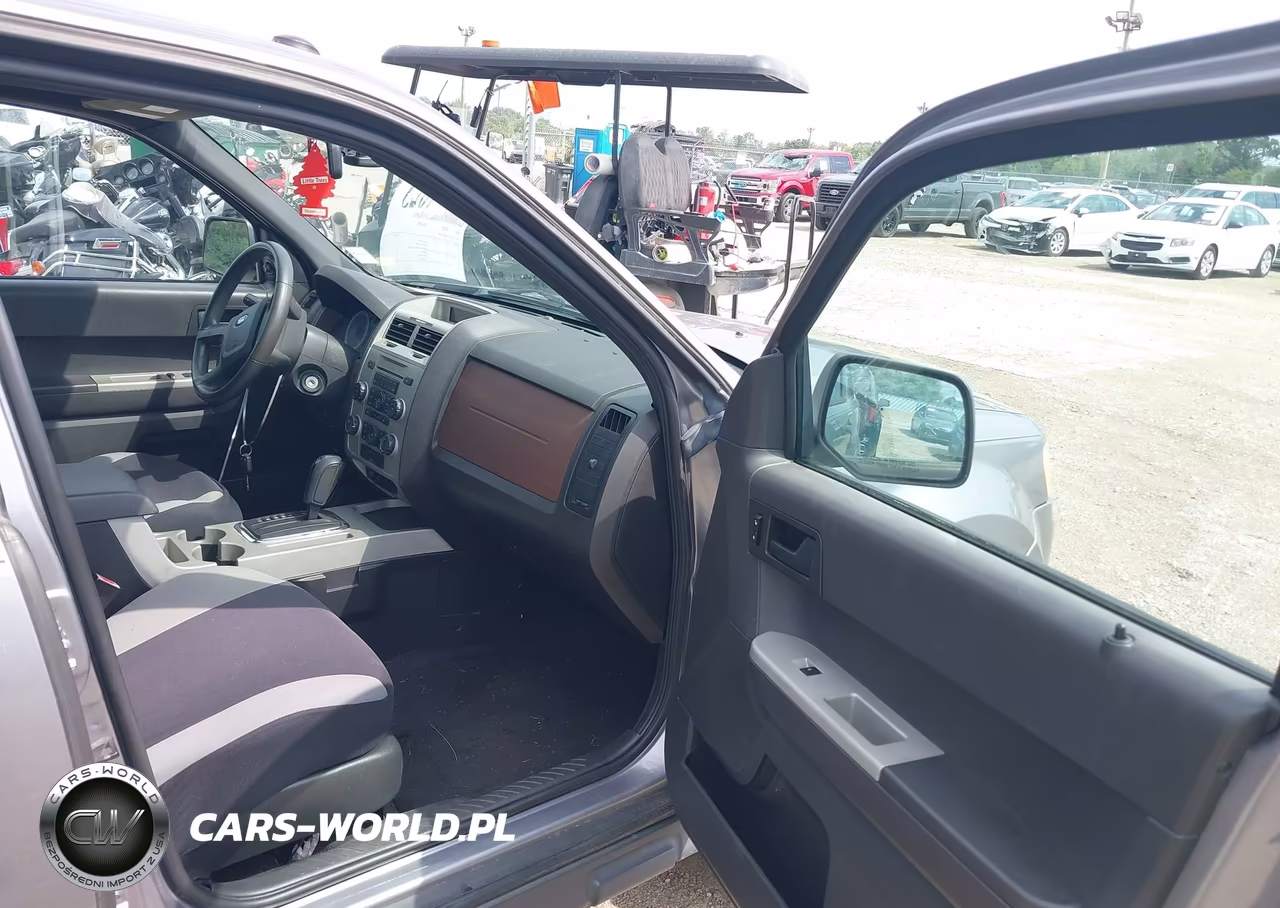 2008 Ford Escape Xlt VIN:1FMCU93108KB91618 - 5