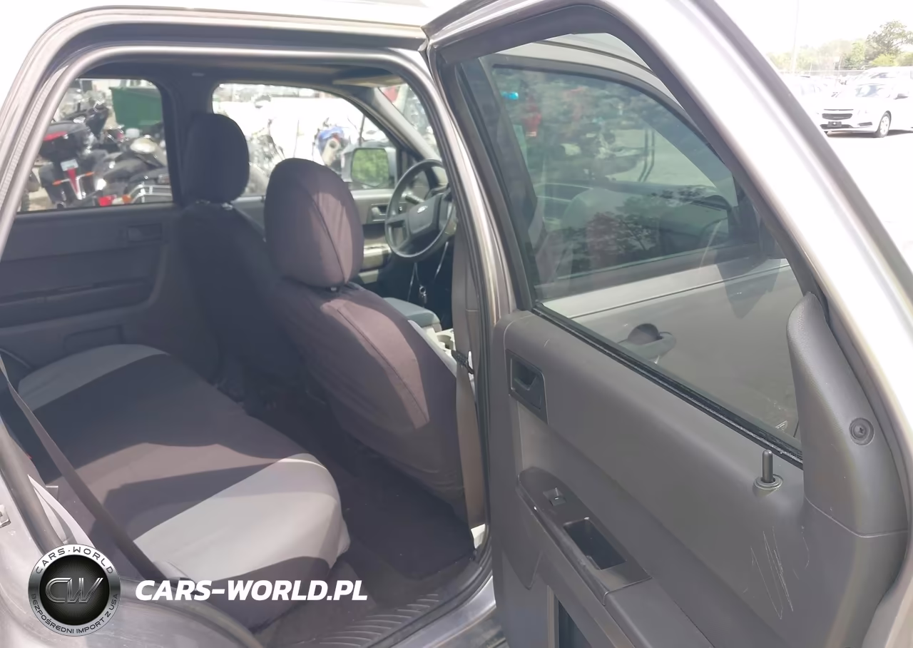 2008 Ford Escape Xlt VIN:1FMCU93108KB91618 - 8