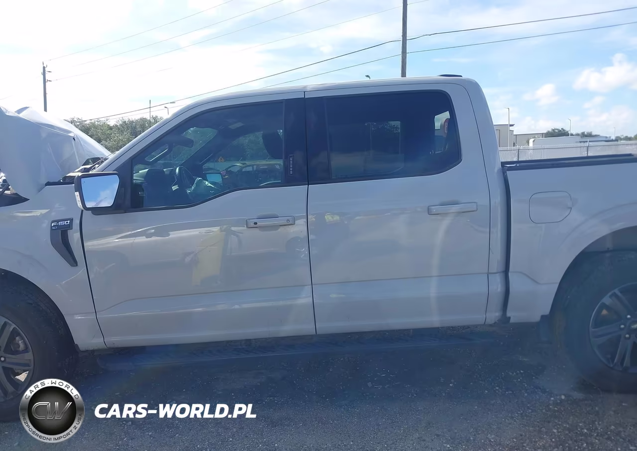 2023 Ford F-150 Xlt VIN:1FTEW1C82PFA57349 - 15