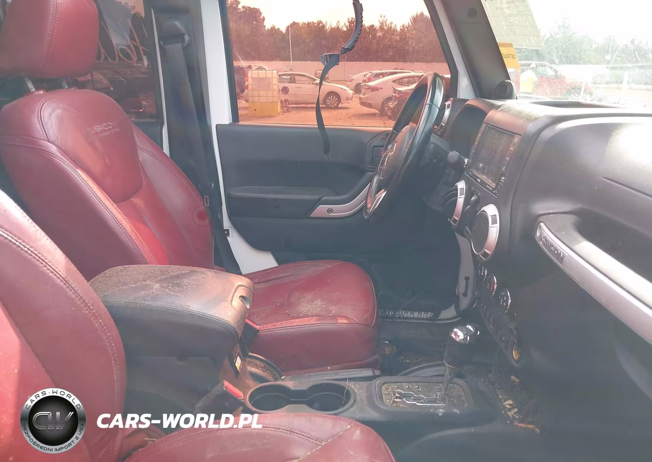 2013 Jeep Wrangler Unlimited Rubicon 10Th Anniversary VIN:1C4BJWFG4DL664433 - 5