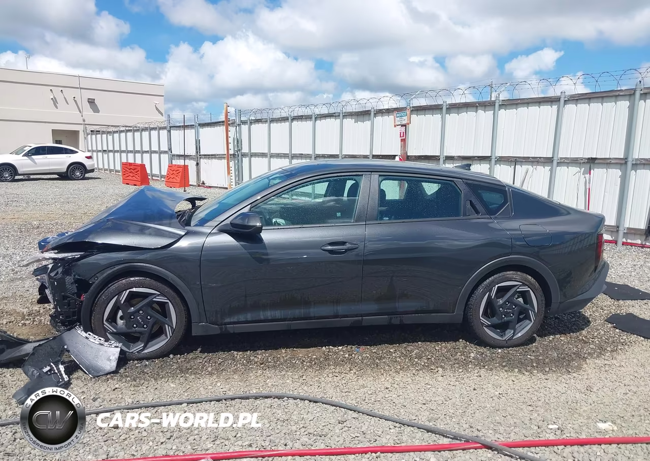 2025 Kia K4 Ex VIN:3KPFU4DE5SE241364 - 14