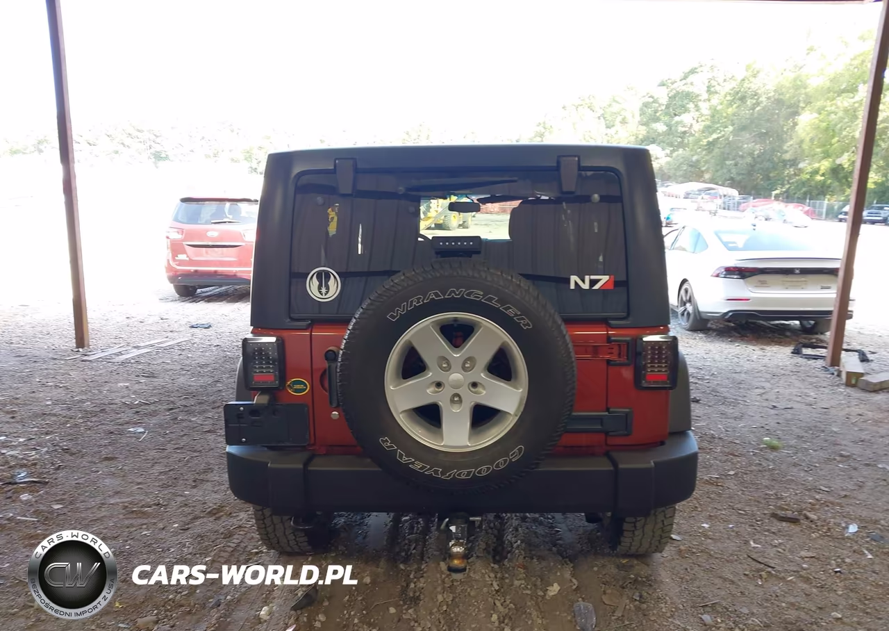 2014 Jeep Wrangler Unlimited Sport VIN:1C4BJWDG7EL203392 - 16