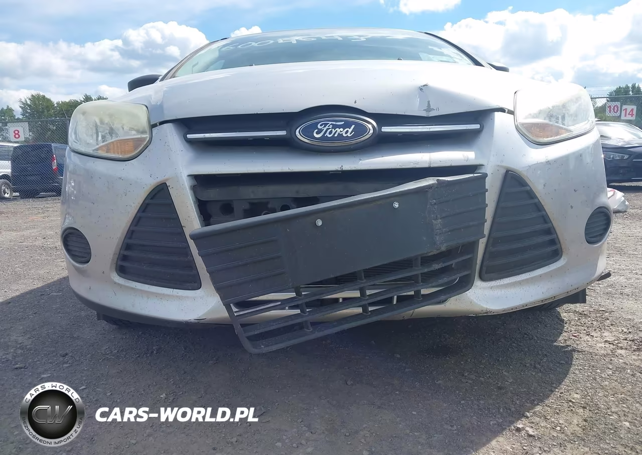 2012 Ford Focus S VIN:1FAHP3E2XCL331946 - 6