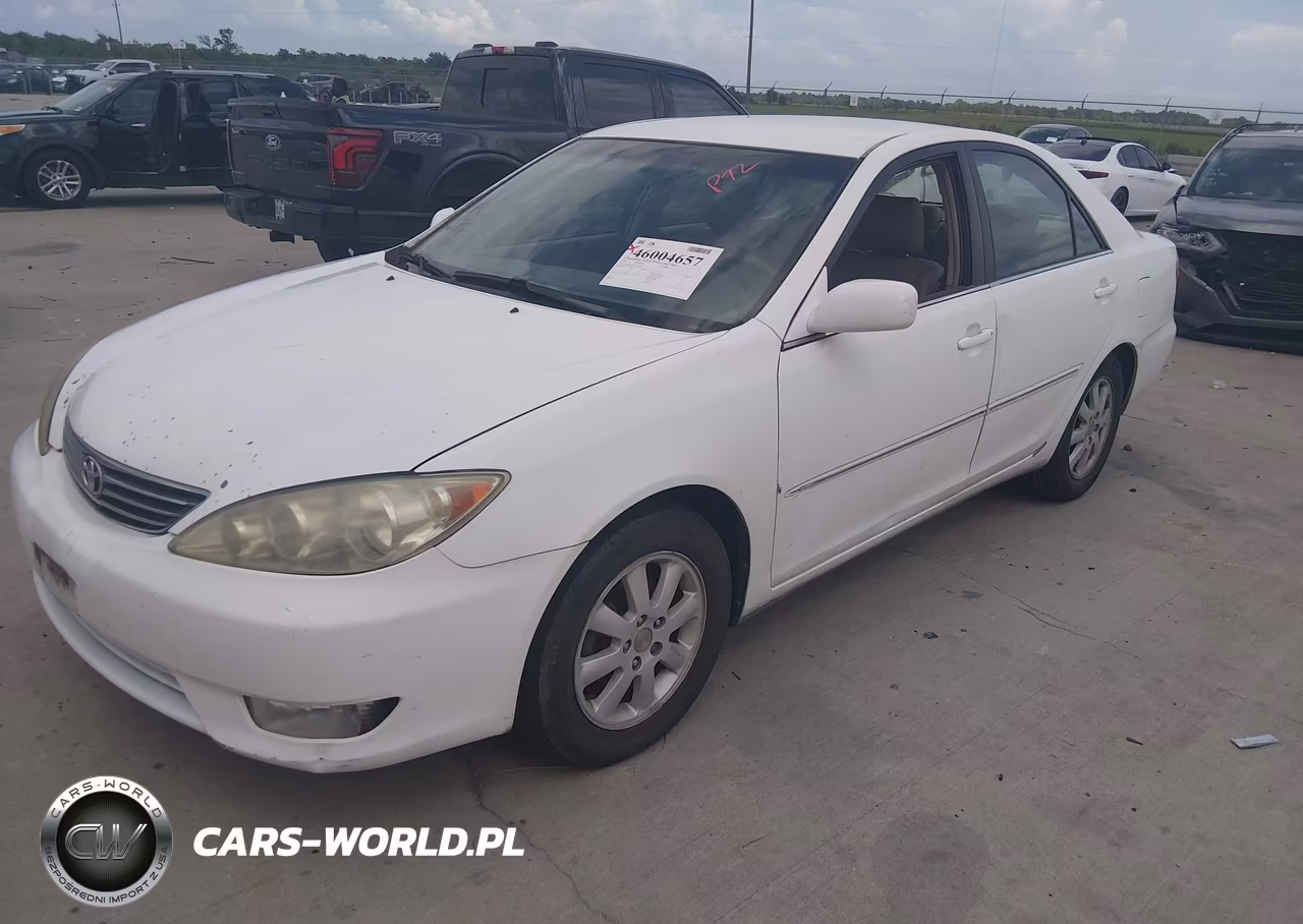 2005 Toyota Camry Xle VIN:4T1BE32K65U425888 - 2