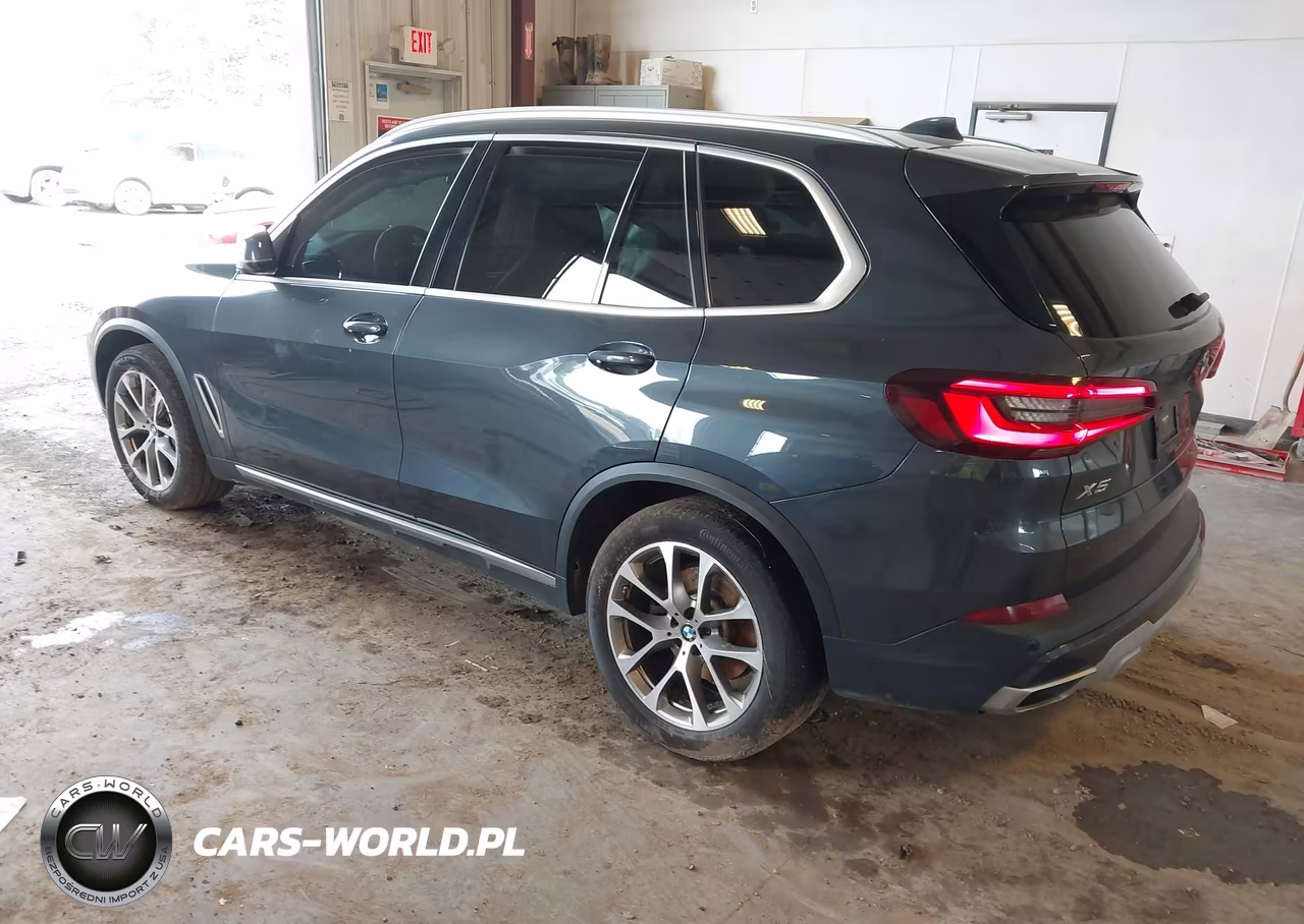 2022 BMW X5 xDrive40I VIN:5UXCR6C07N9M89886 - 3