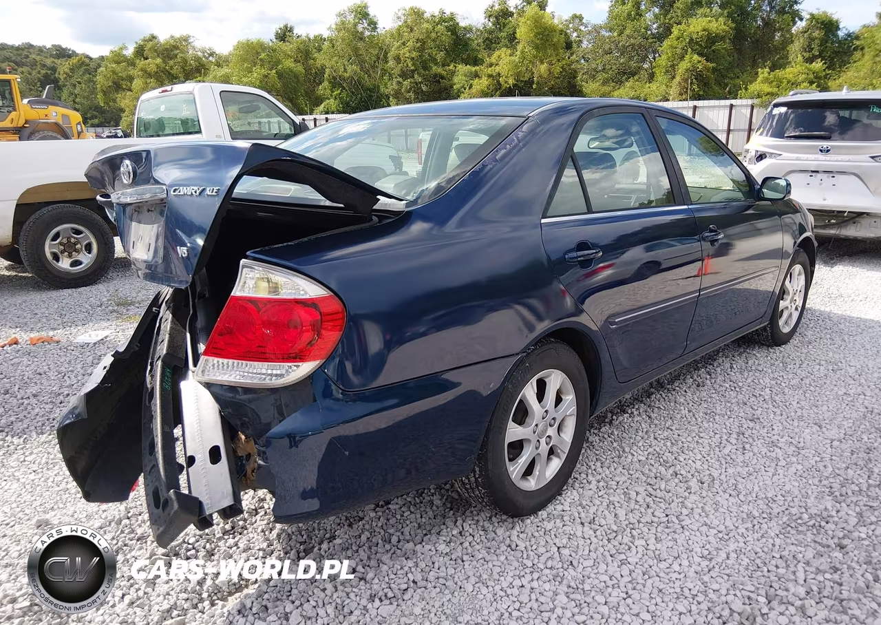 2005 Toyota Camry Xle V6 VIN:JTDBF32K650166201 - 4