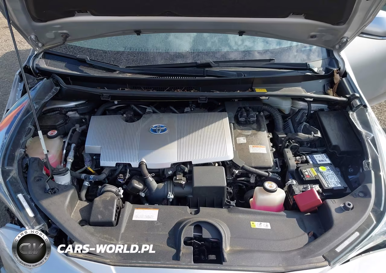 2018 Toyota Prius Four VIN:JTDKARFU3J3552287 - 10