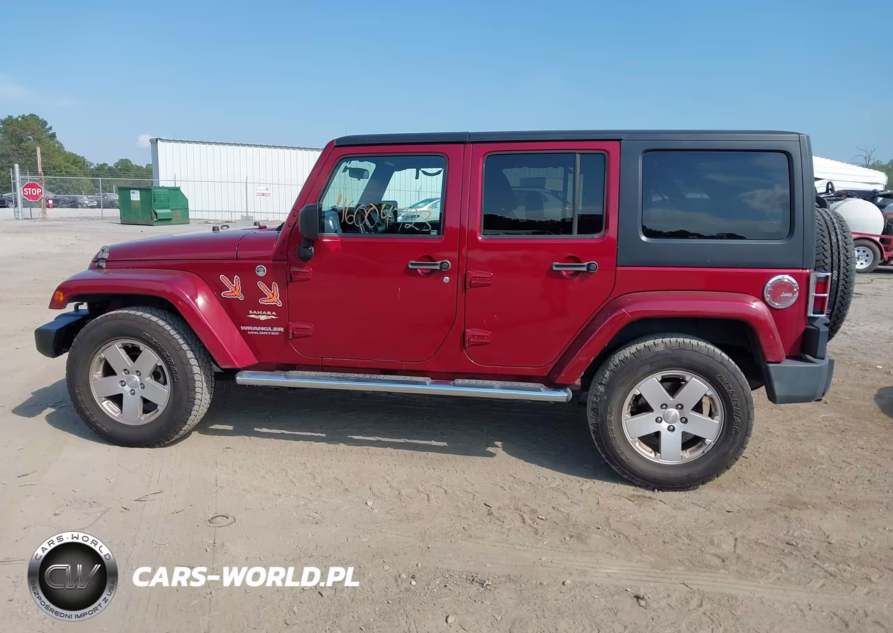 2012 Jeep Wrangler Unlimited Sahara VIN:1C4BJWEG5CL184515 - 14