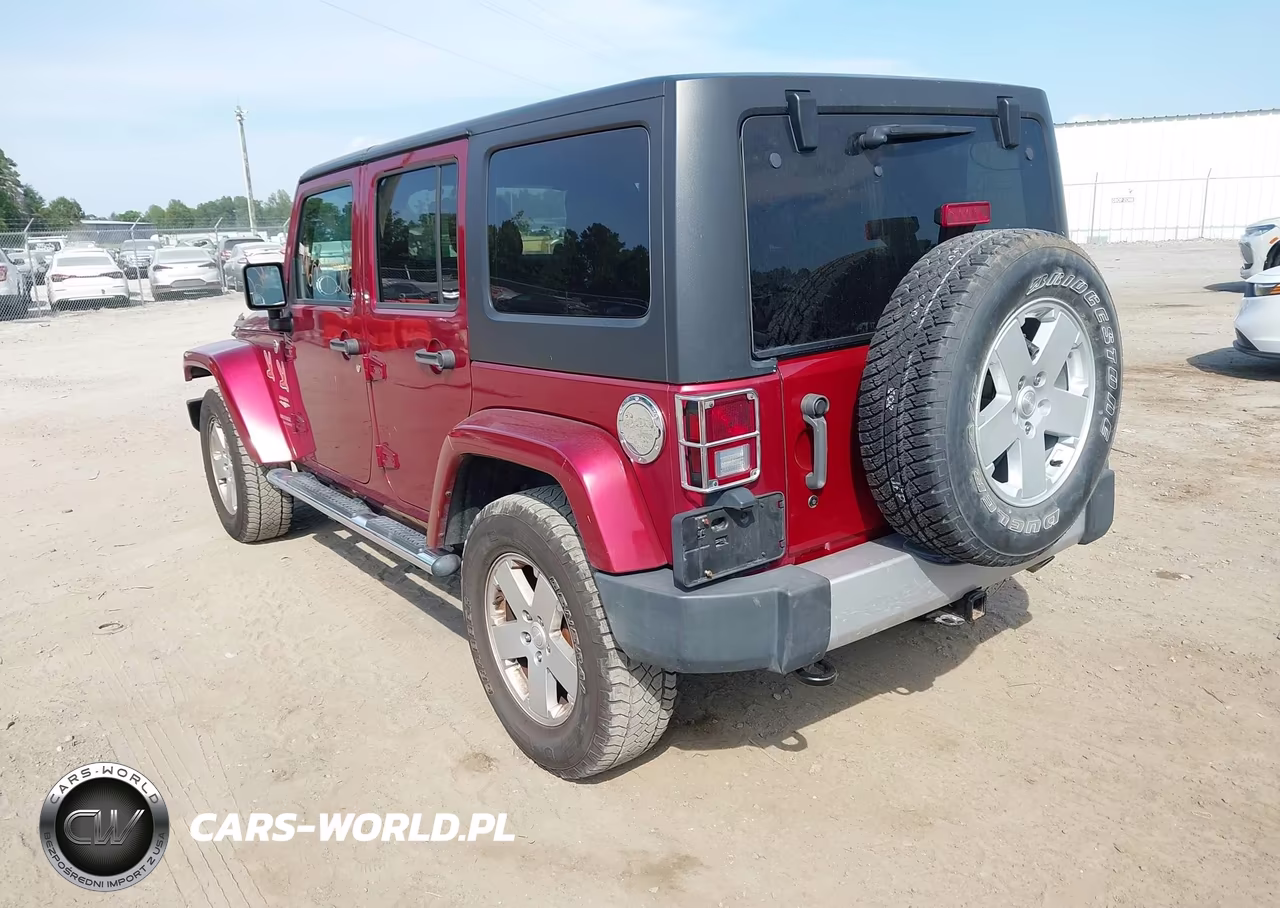 2012 Jeep Wrangler Unlimited Sahara VIN:1C4BJWEG5CL184515 - 3